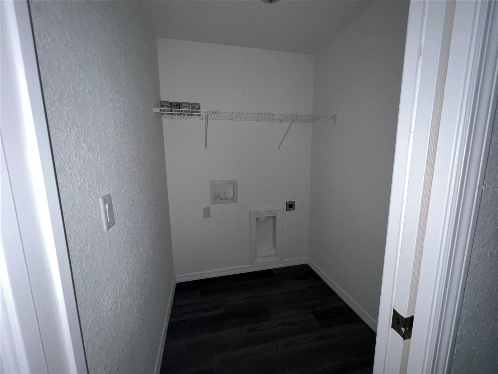 SILVER SPGS SHORES UN 31 - Residential Lease