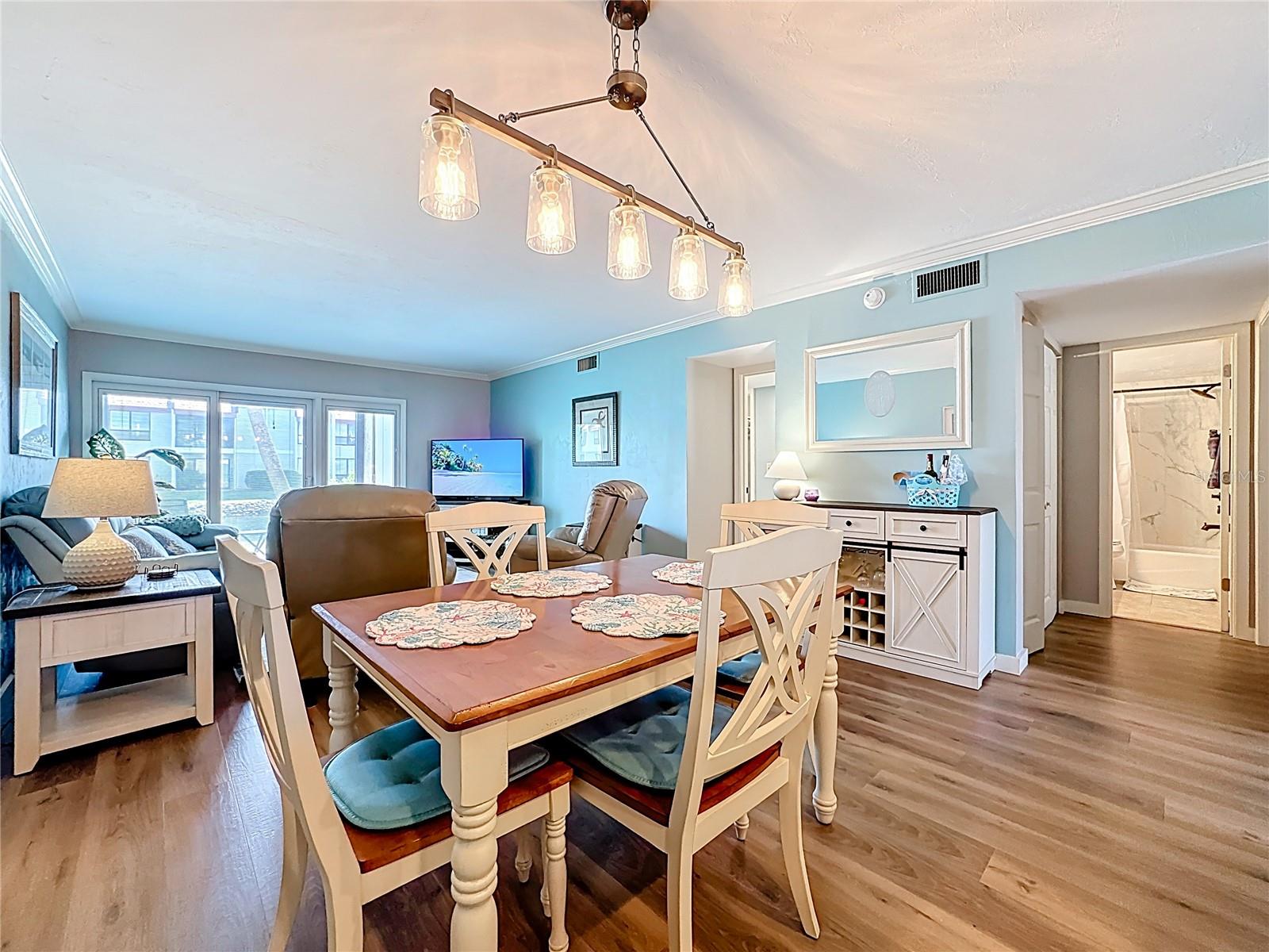 RUNAWAY BAY - Residential