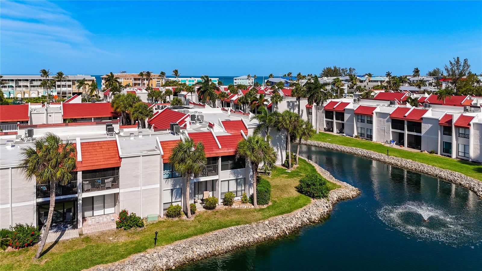 RUNAWAY BAY - Residential