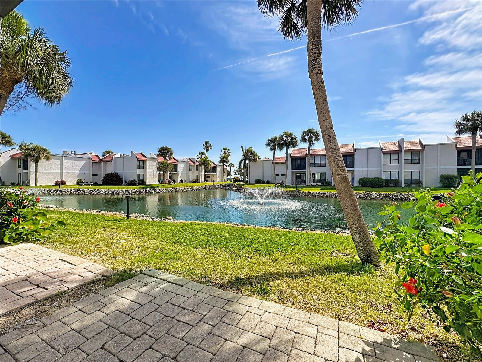 RUNAWAY BAY - Residential