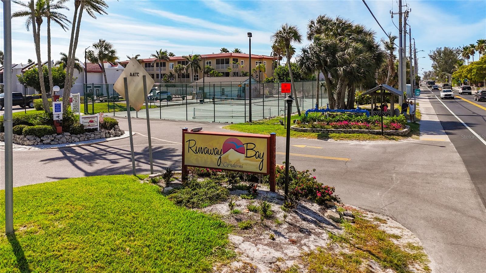 RUNAWAY BAY - Residential