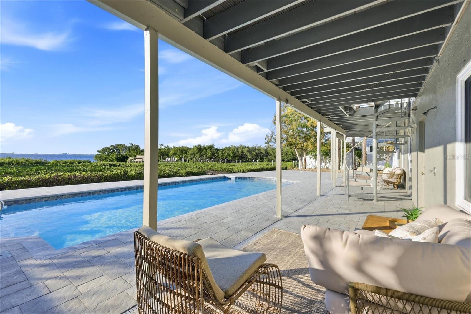 PALMA SOLA BAY - Residential