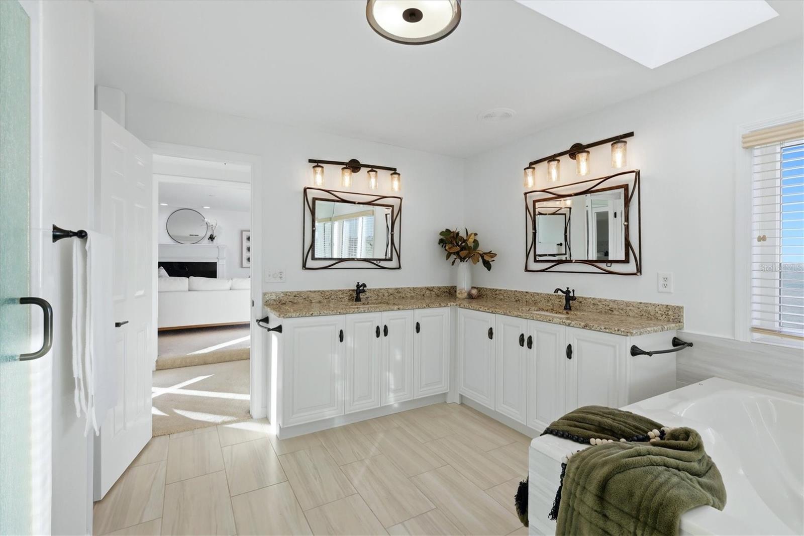 PALMA SOLA BAY - Residential