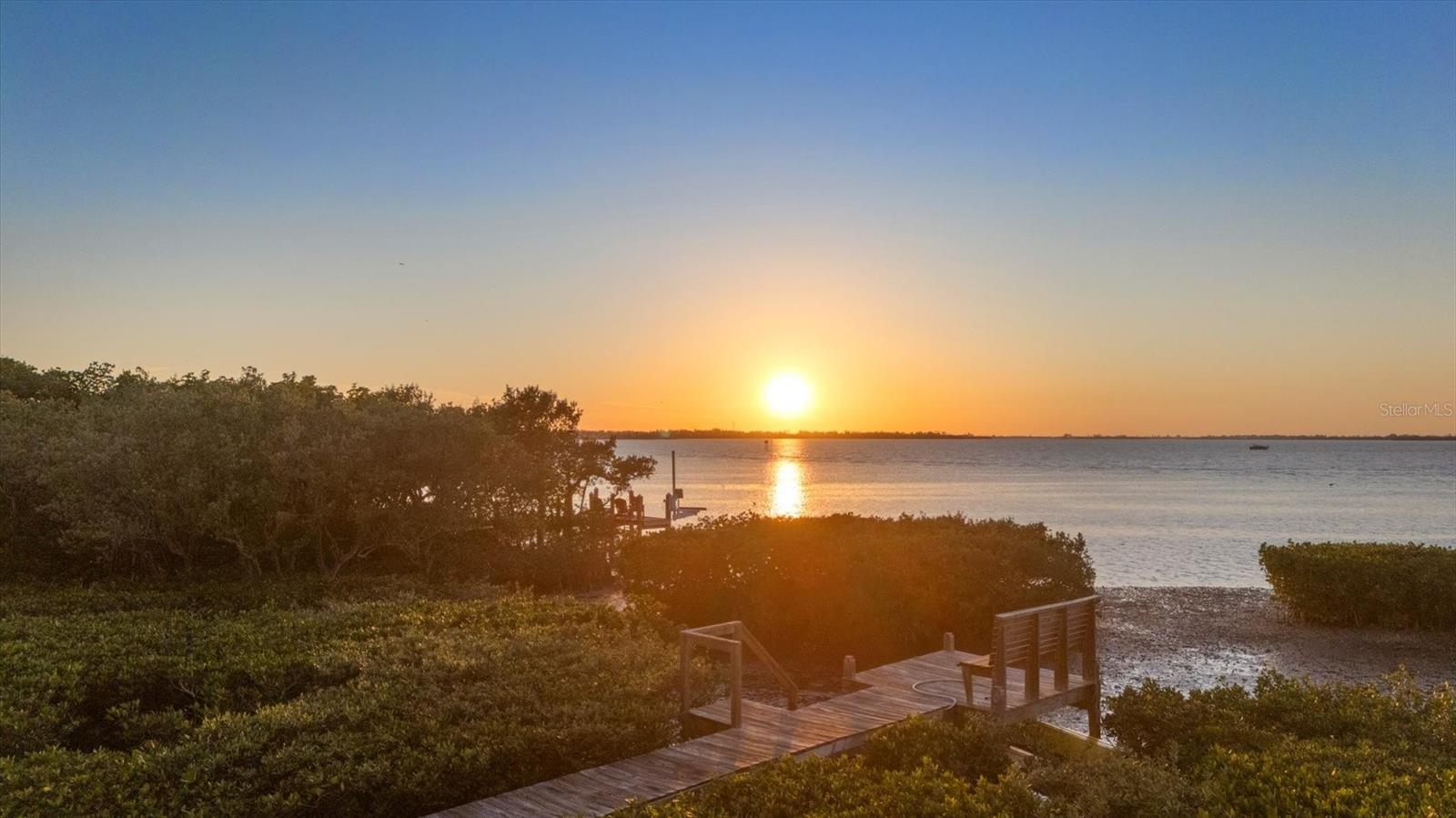 PALMA SOLA BAY - Residential