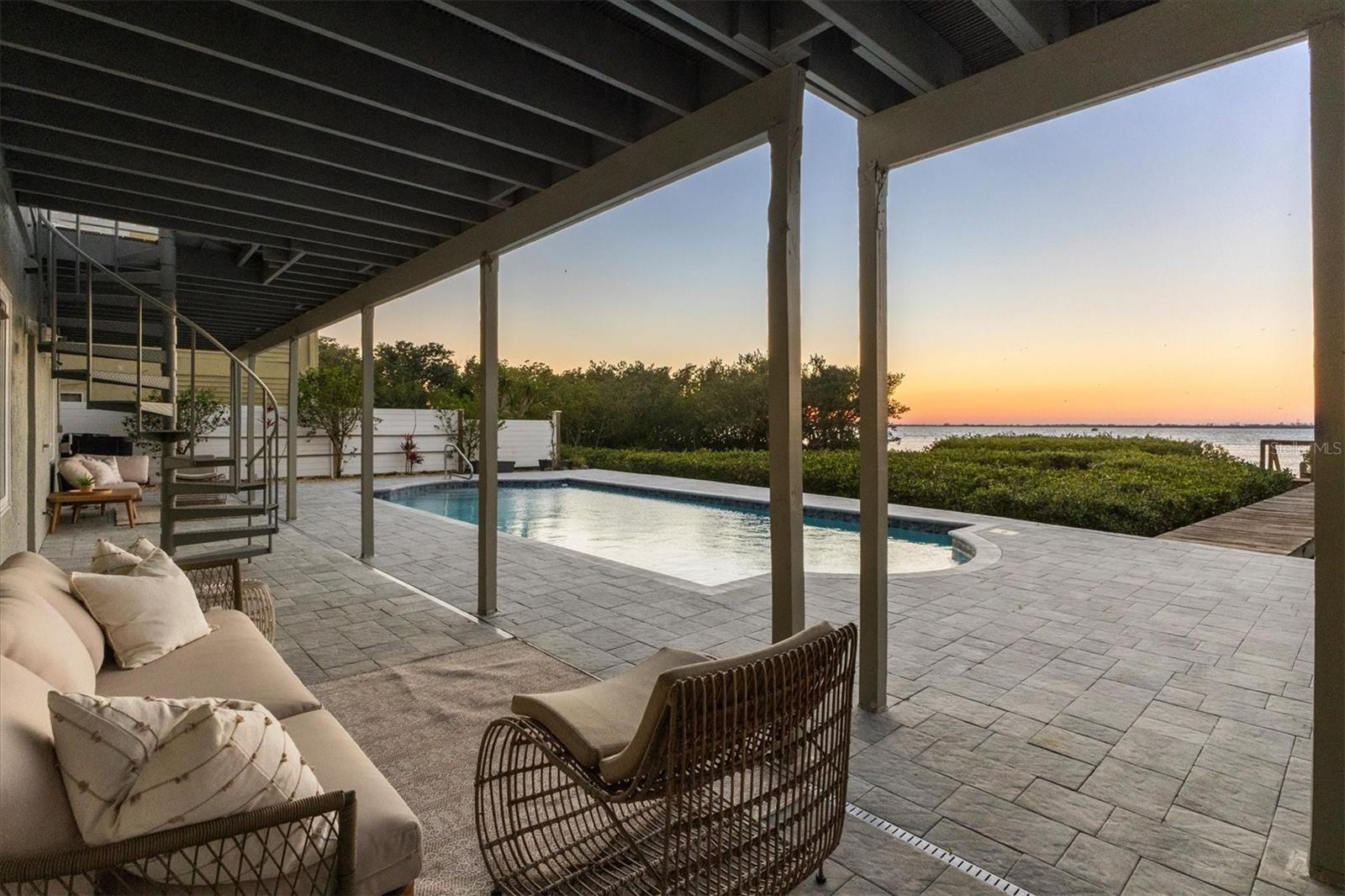 PALMA SOLA BAY - Residential