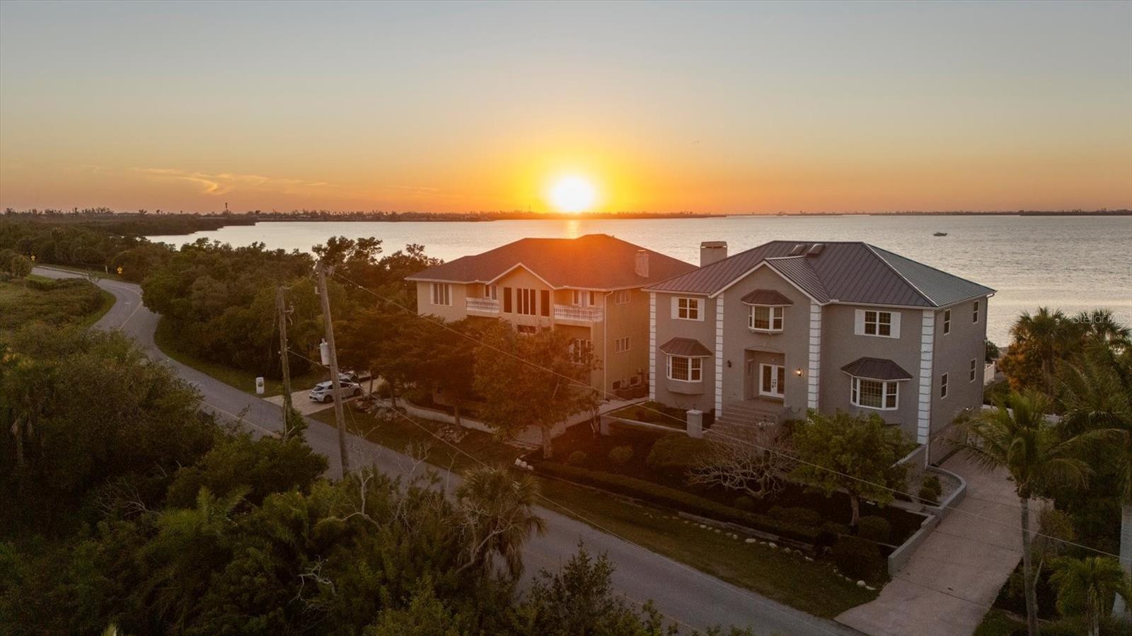 PALMA SOLA BAY - Residential