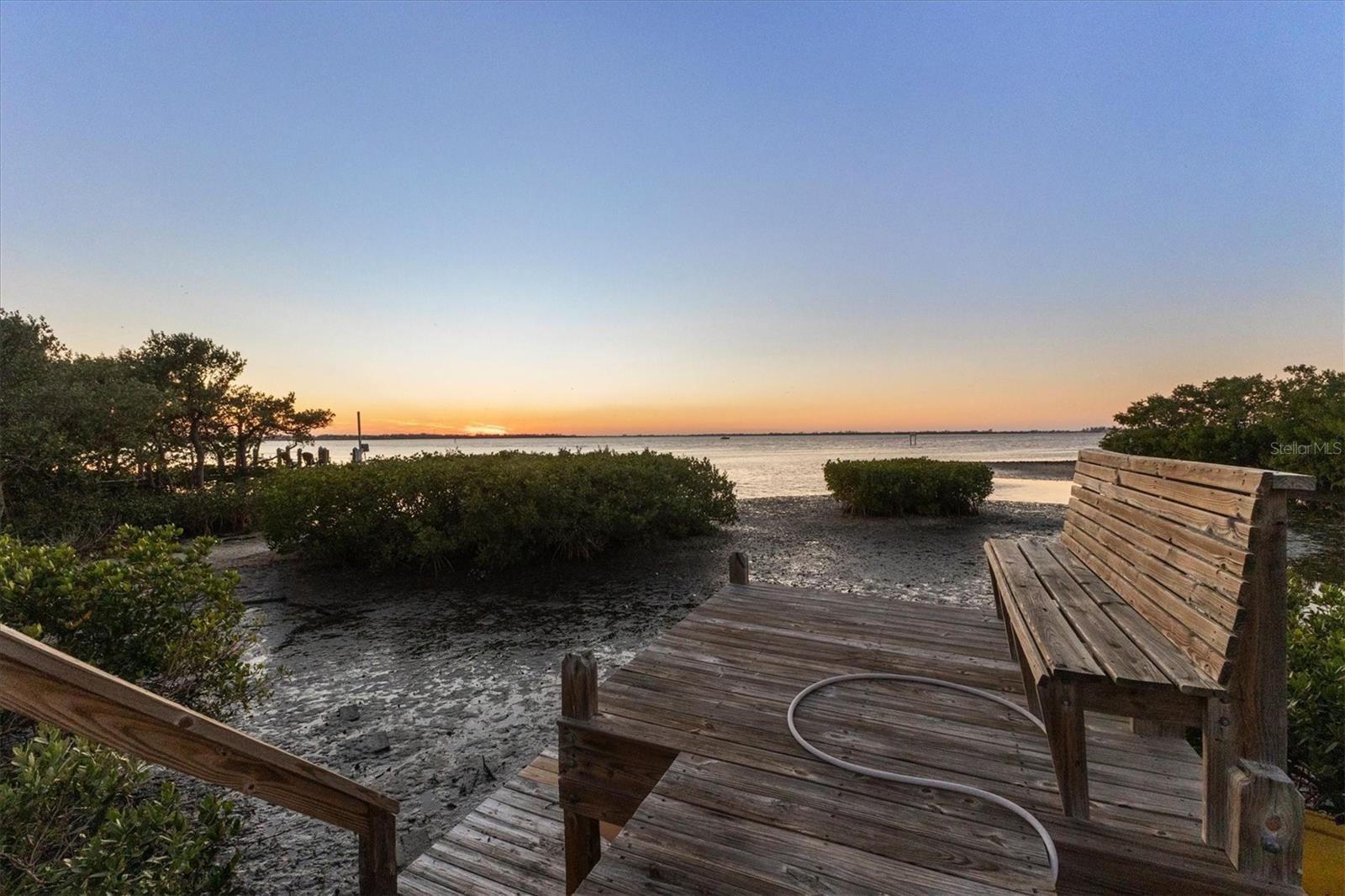 PALMA SOLA BAY - Residential