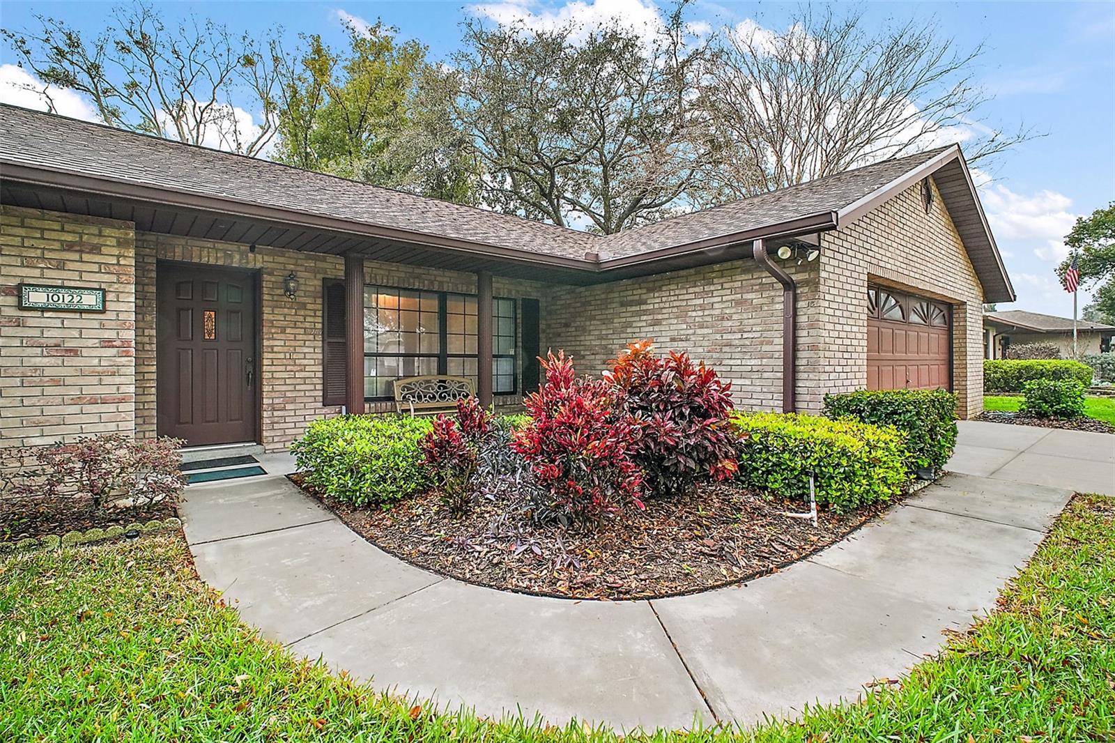 10122 CANTERBURY DRIVE