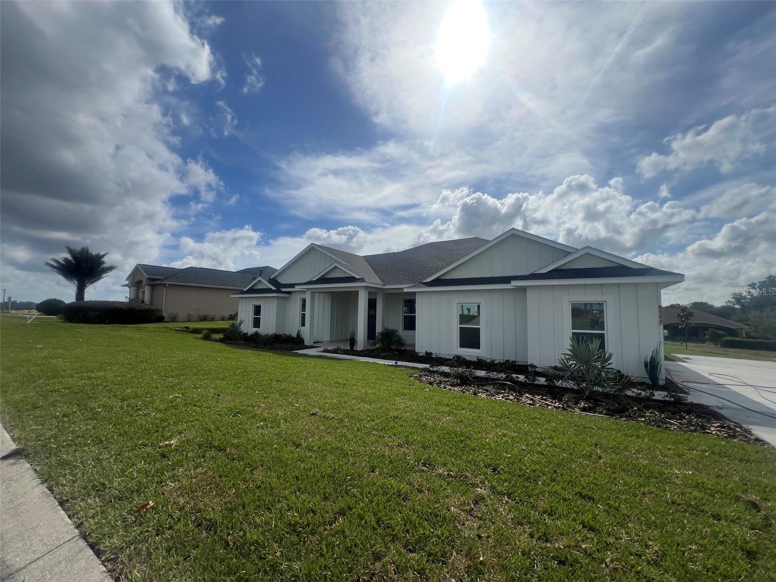 1891 NW 79 LOOP
