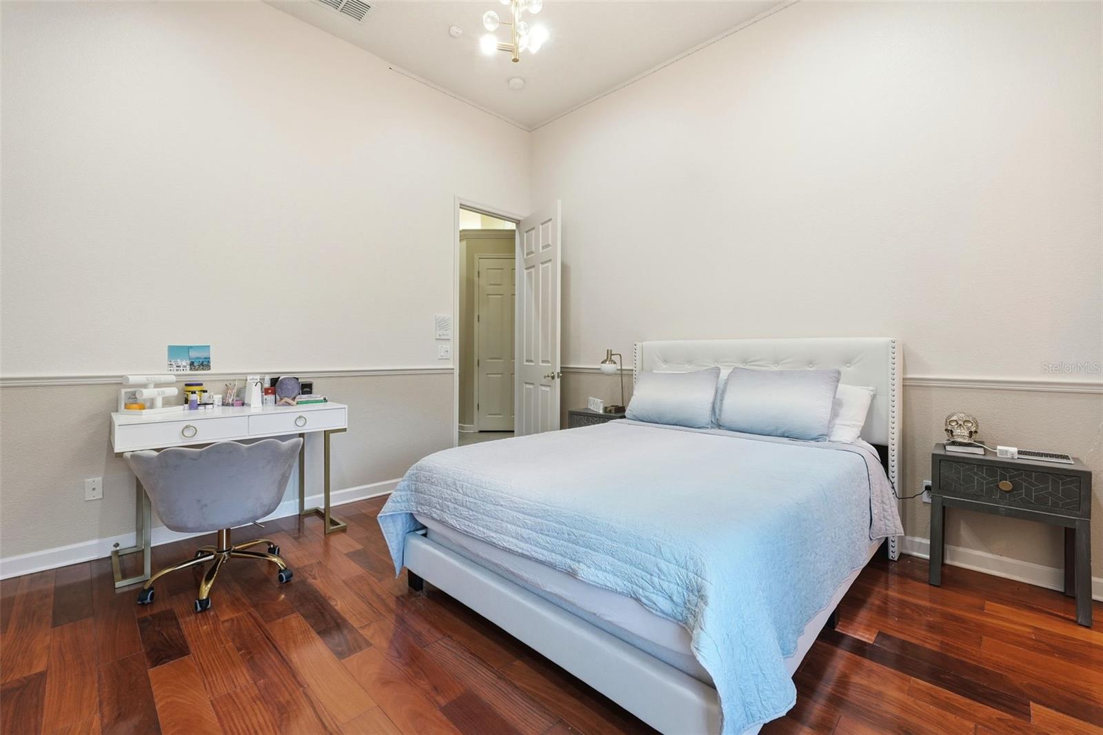 HARBOR ISLE - Residential