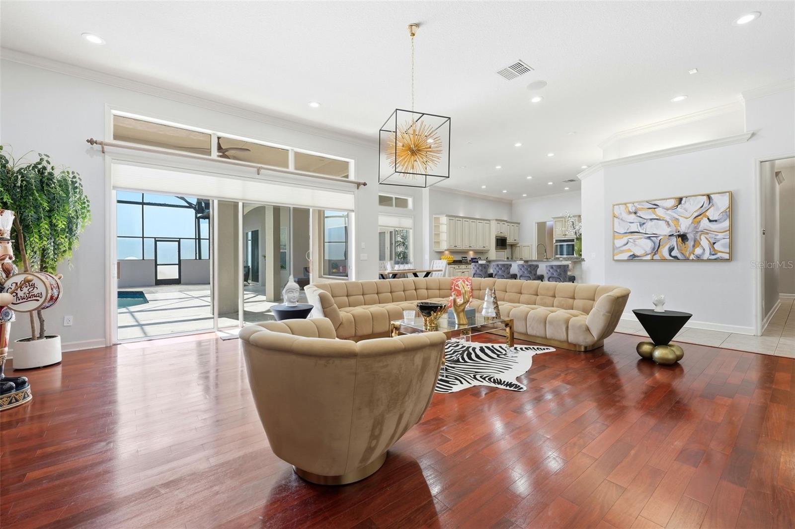 HARBOR ISLE - Residential