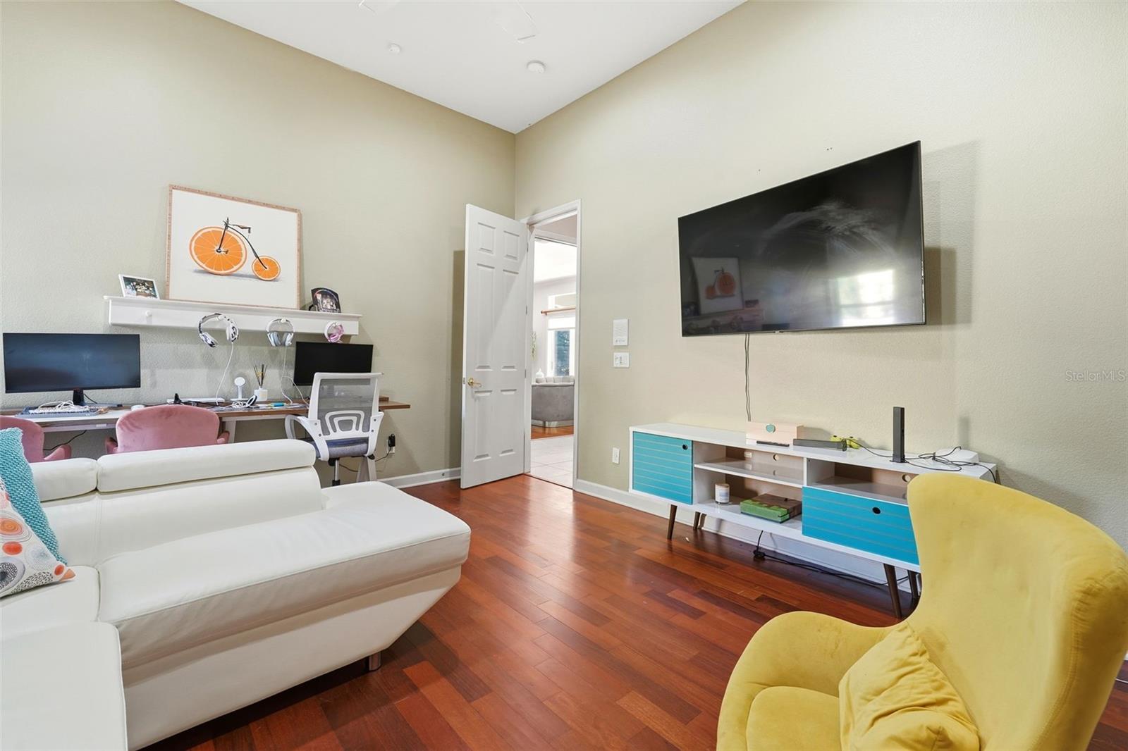 HARBOR ISLE - Residential