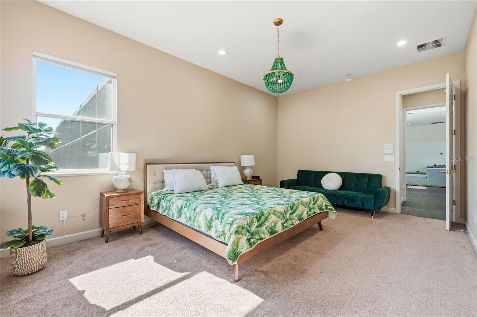 HARBOR ISLE - Residential