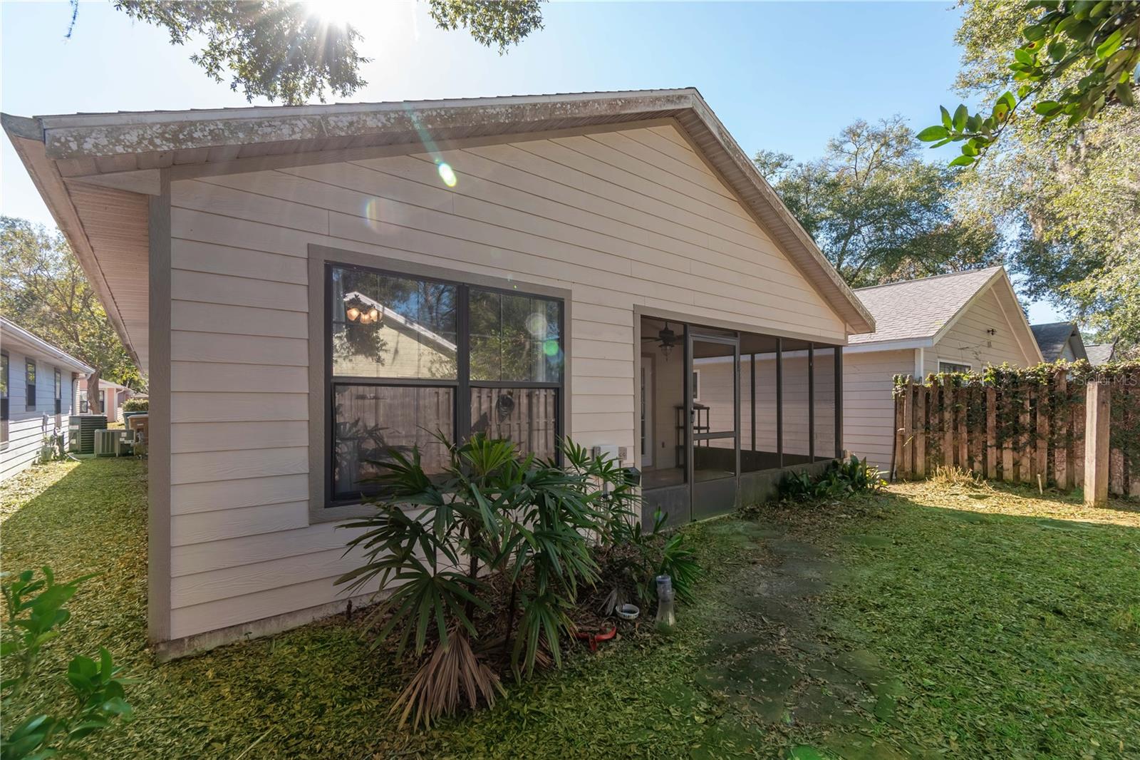 ETHANS GLEN - Residential