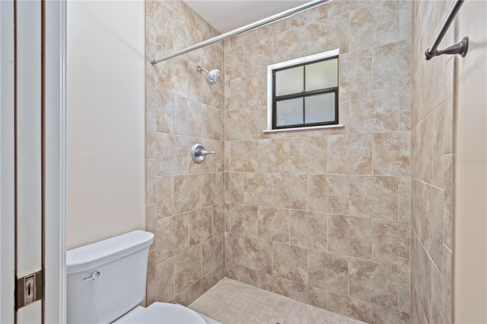 ETHANS GLEN - Residential