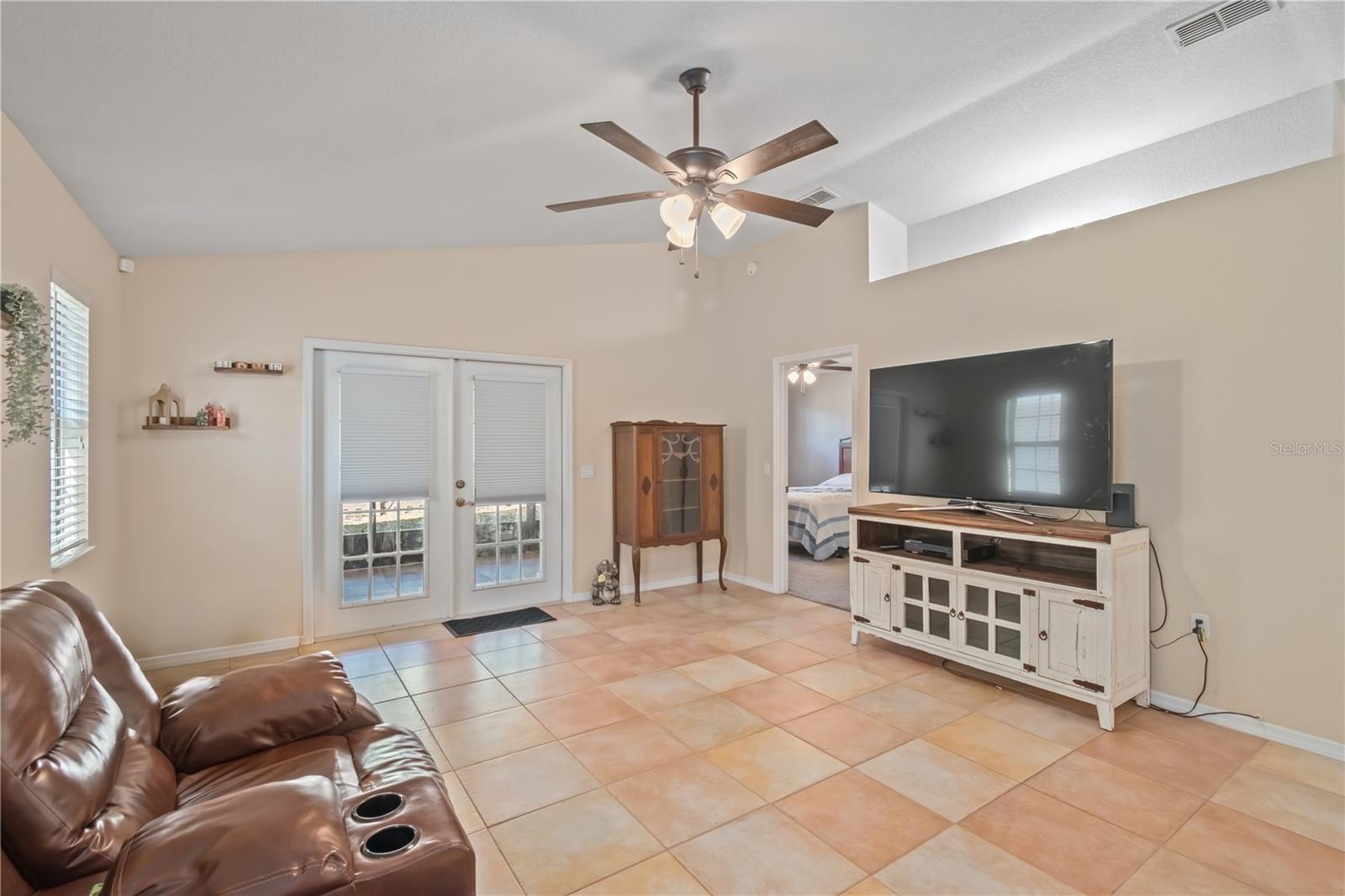 ETHANS GLEN - Residential