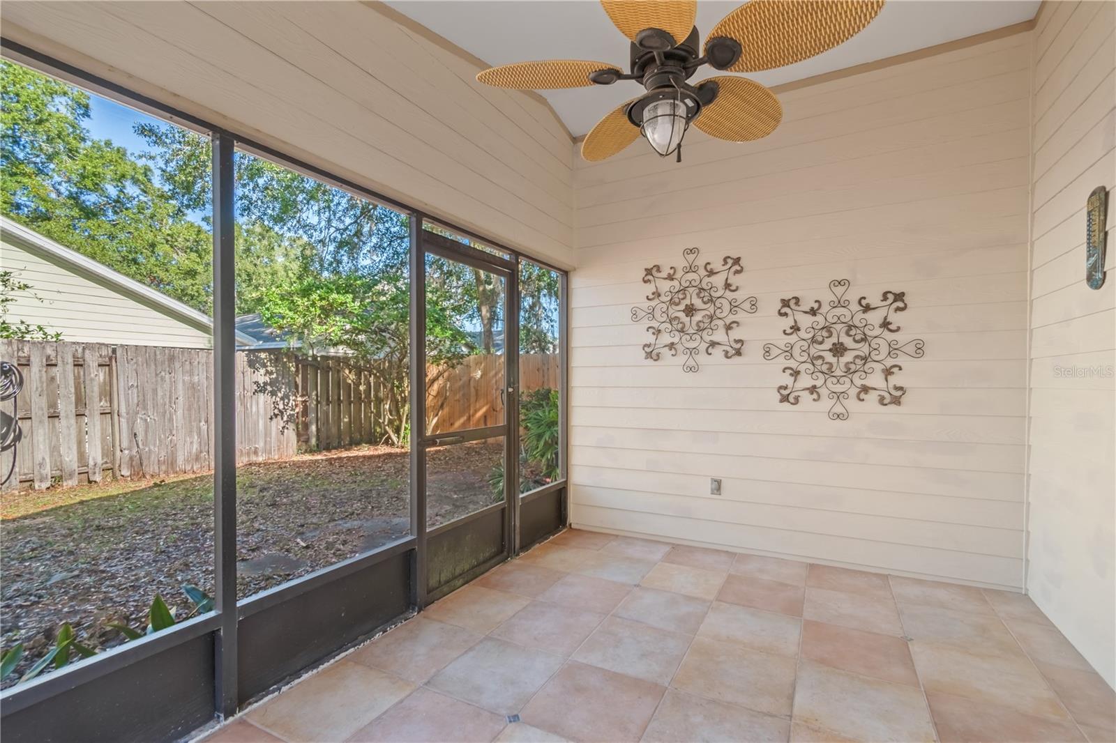 ETHANS GLEN - Residential