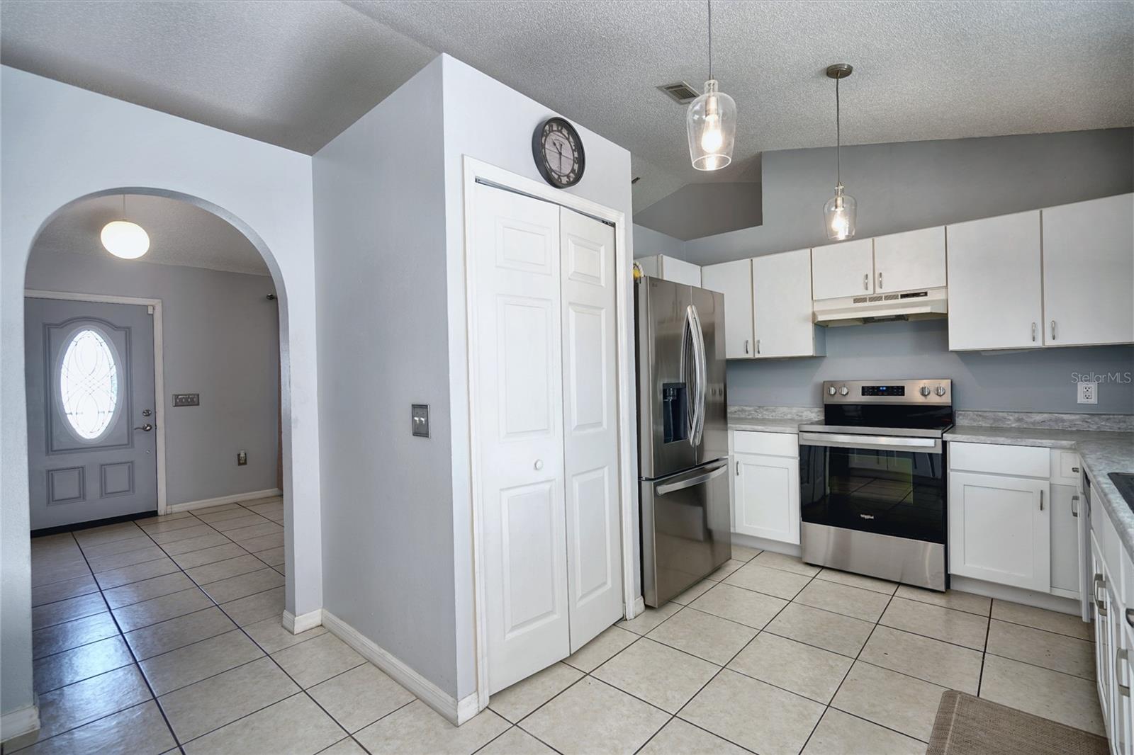 712 BEAR WAY