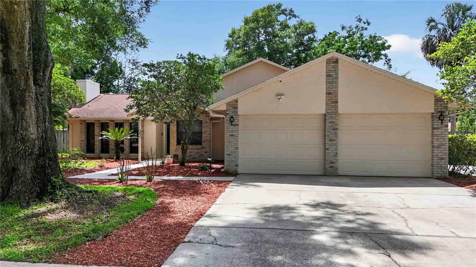 LAKE FRANKLIN PARK - Residential
