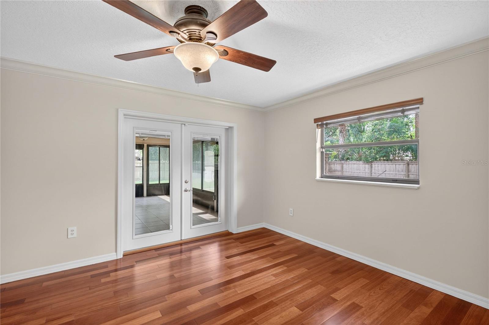 LAKE FRANKLIN PARK - Residential