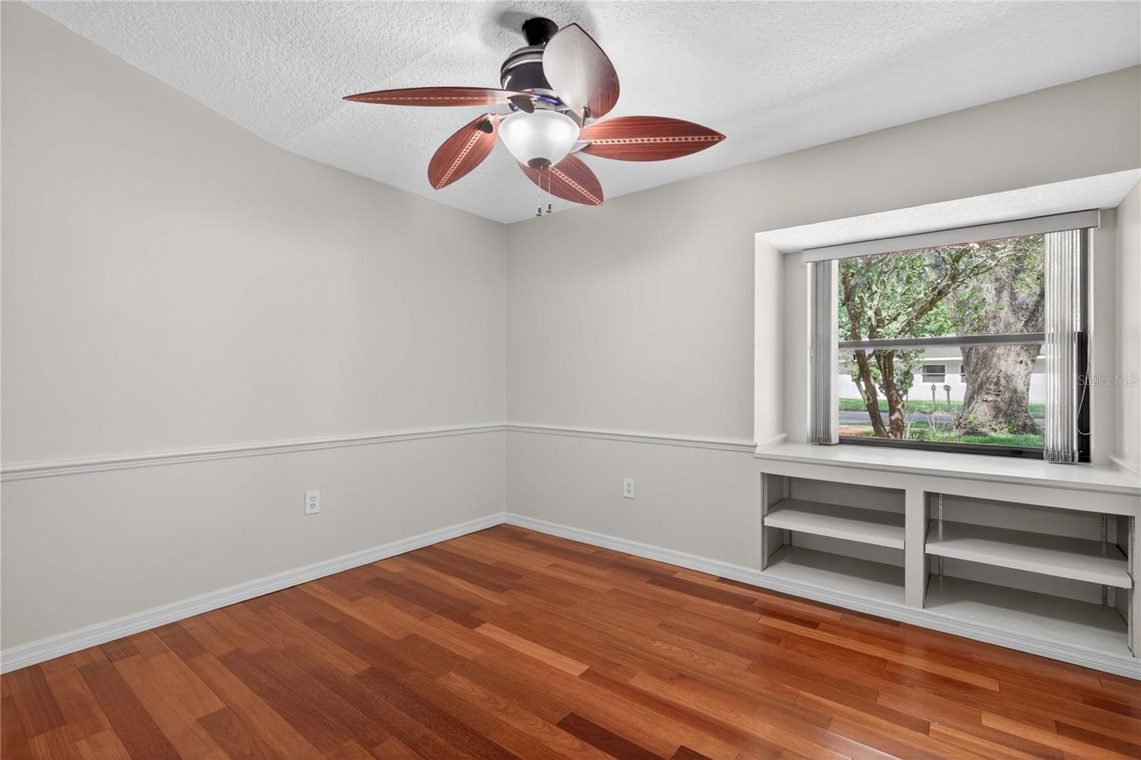 LAKE FRANKLIN PARK - Residential