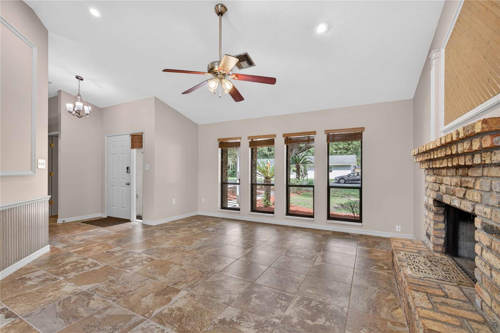 LAKE FRANKLIN PARK - Residential