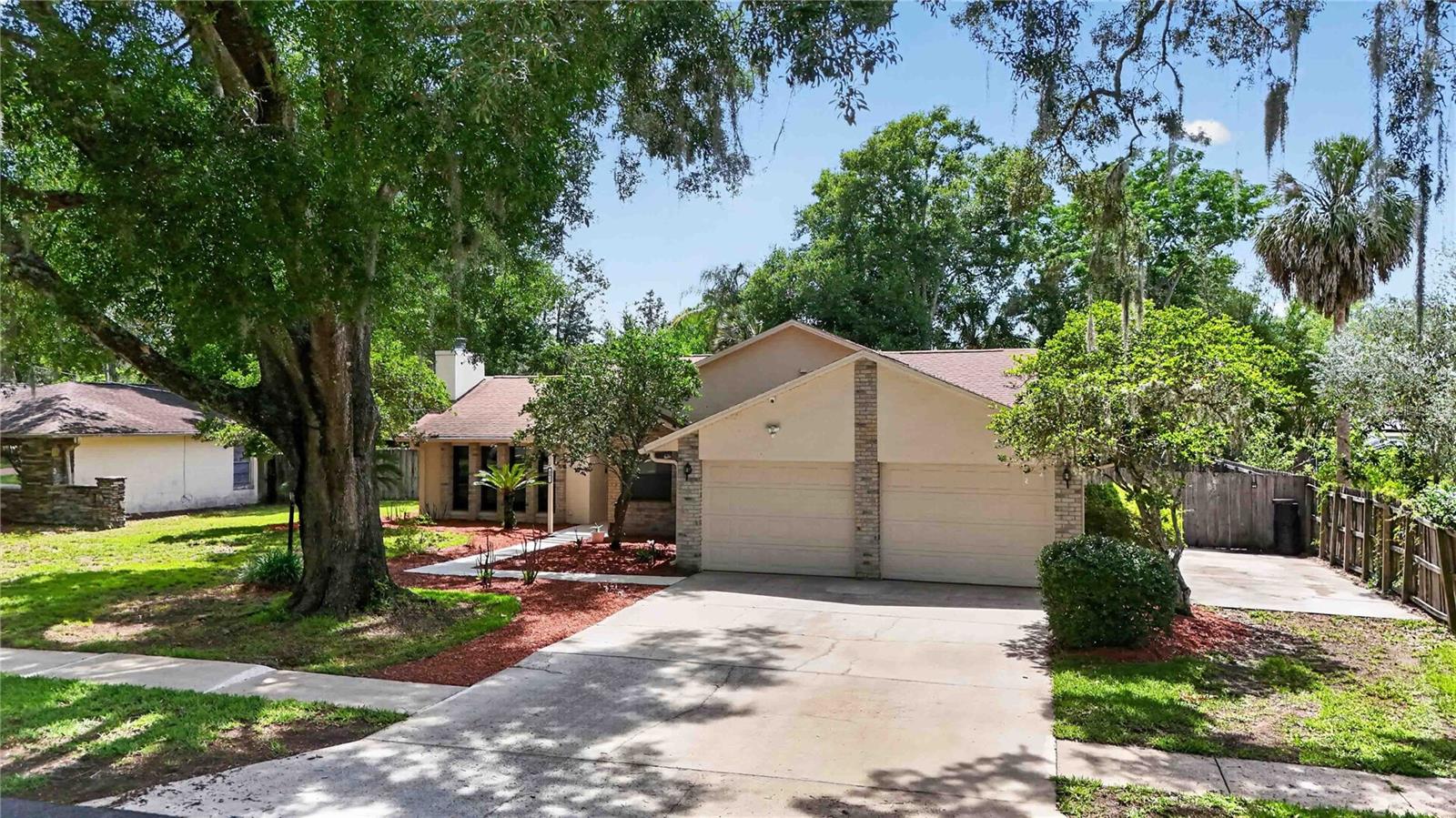 207 PINECREST ROAD