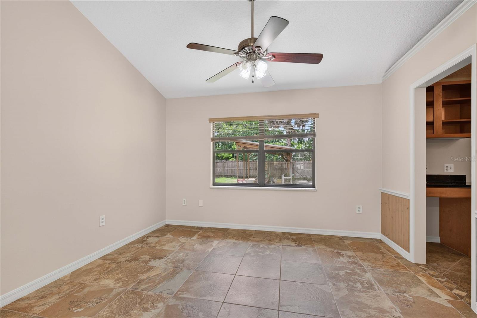 LAKE FRANKLIN PARK - Residential