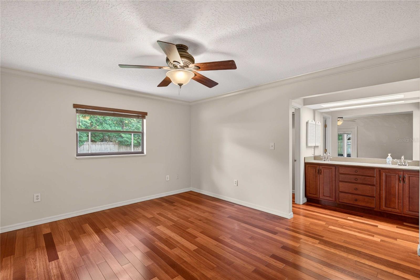 LAKE FRANKLIN PARK - Residential