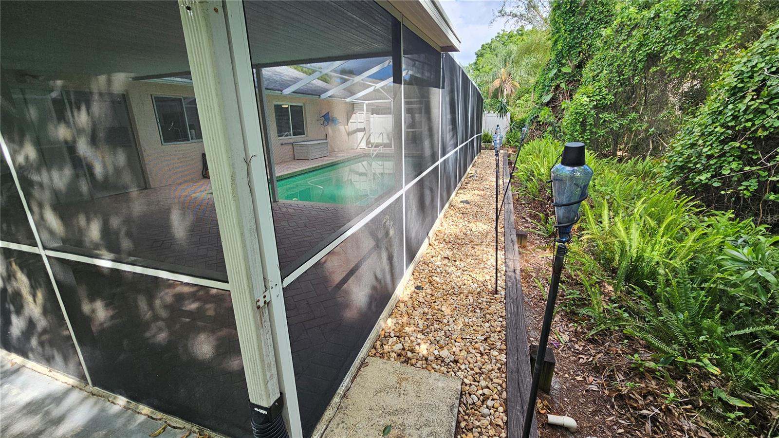 WINDMILL POINTE OF TARPON LAKE UNIT ONE - Residential