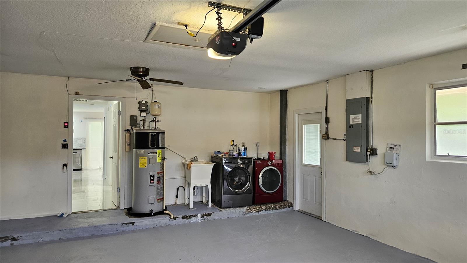 WINDMILL POINTE OF TARPON LAKE UNIT ONE - Residential