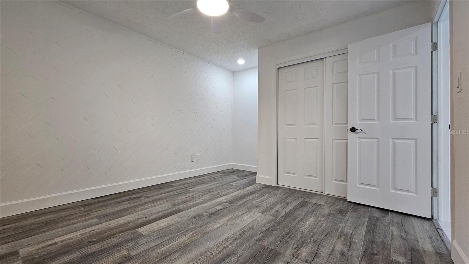 WINDMILL POINTE OF TARPON LAKE UNIT ONE - Residential