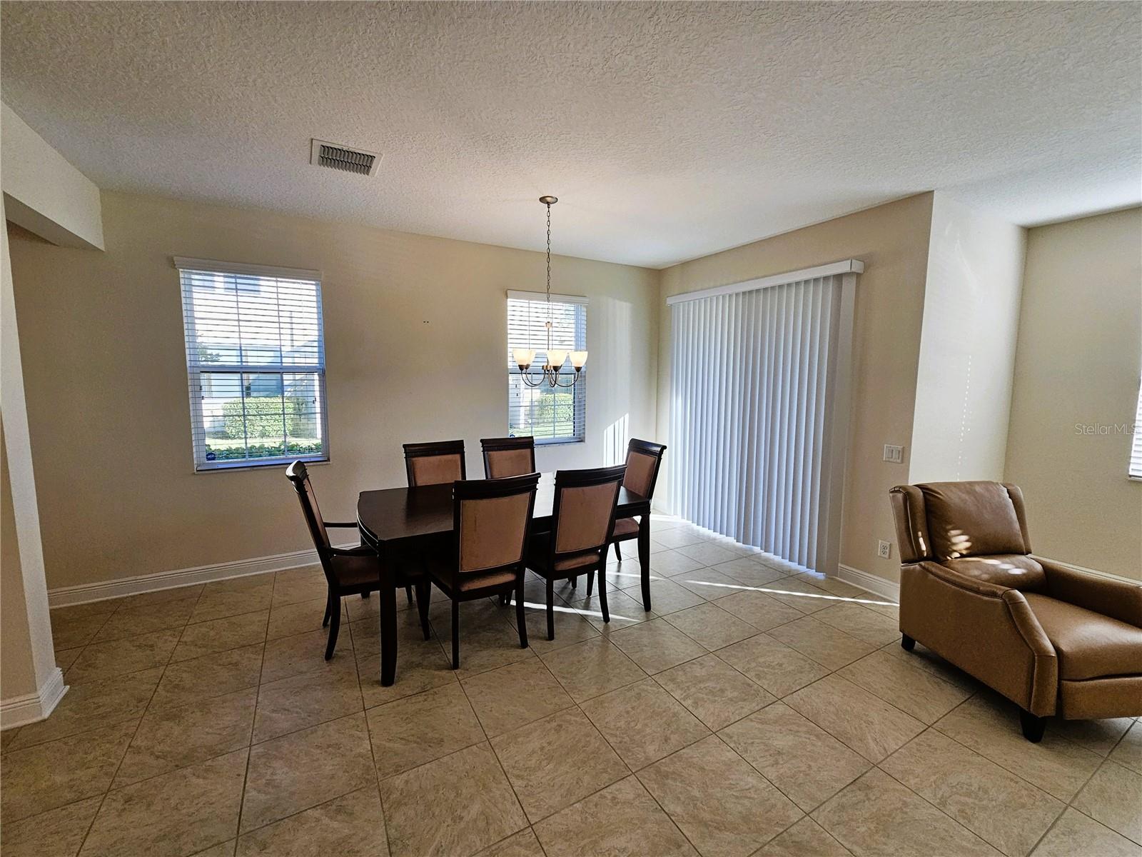 WEST LAKE TWNHMS PH 2 - Residential Lease