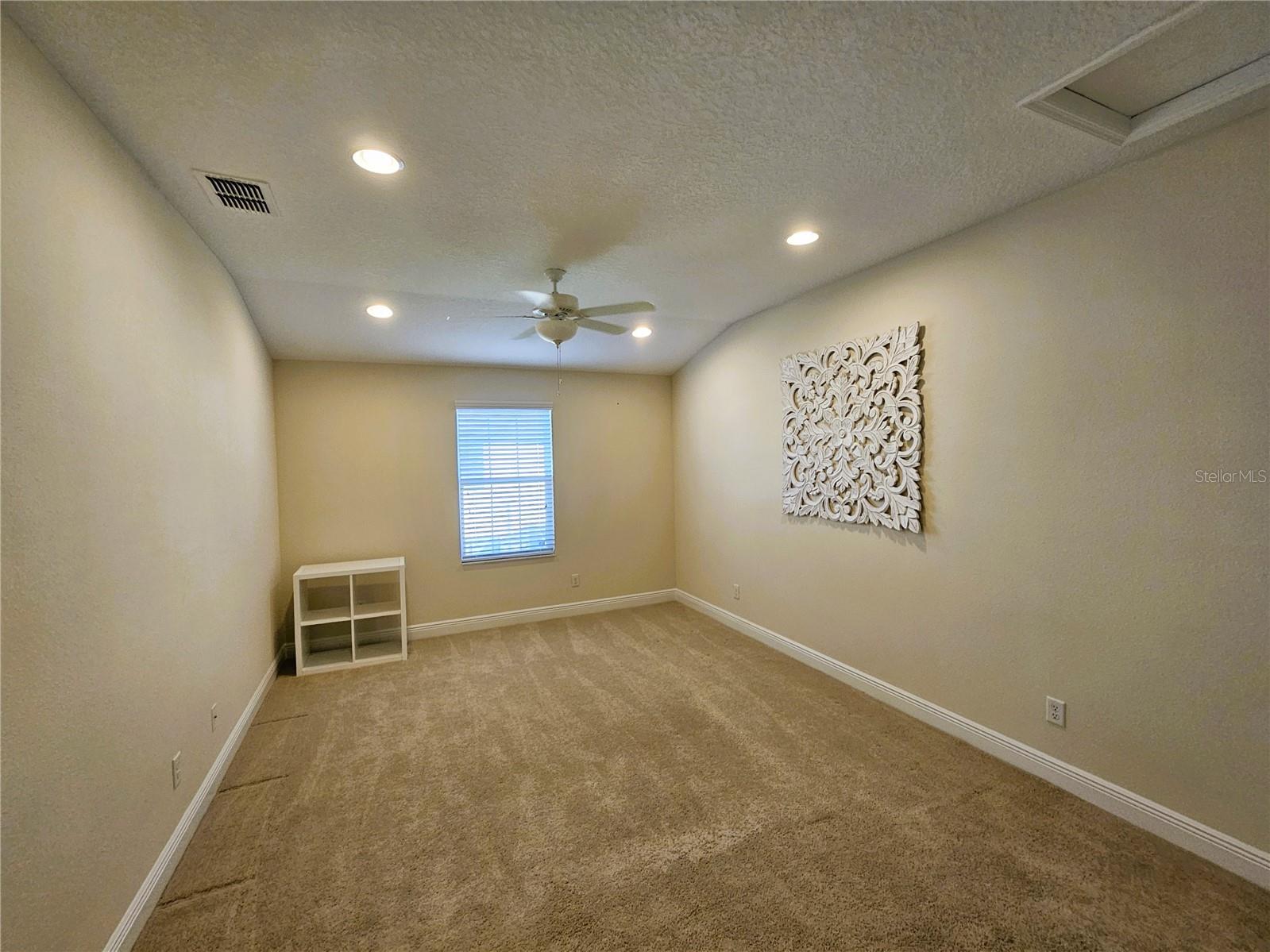 WEST LAKE TWNHMS PH 2 - Residential Lease