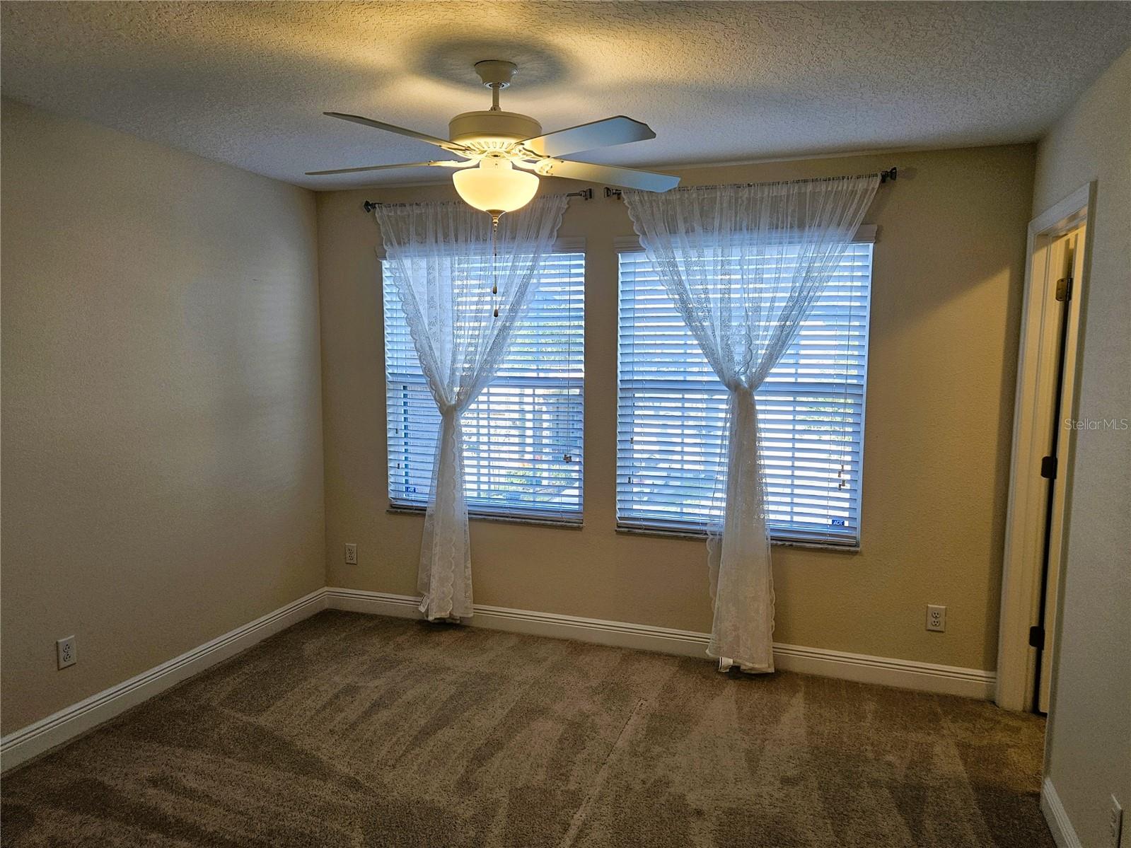 WEST LAKE TWNHMS PH 2 - Residential Lease