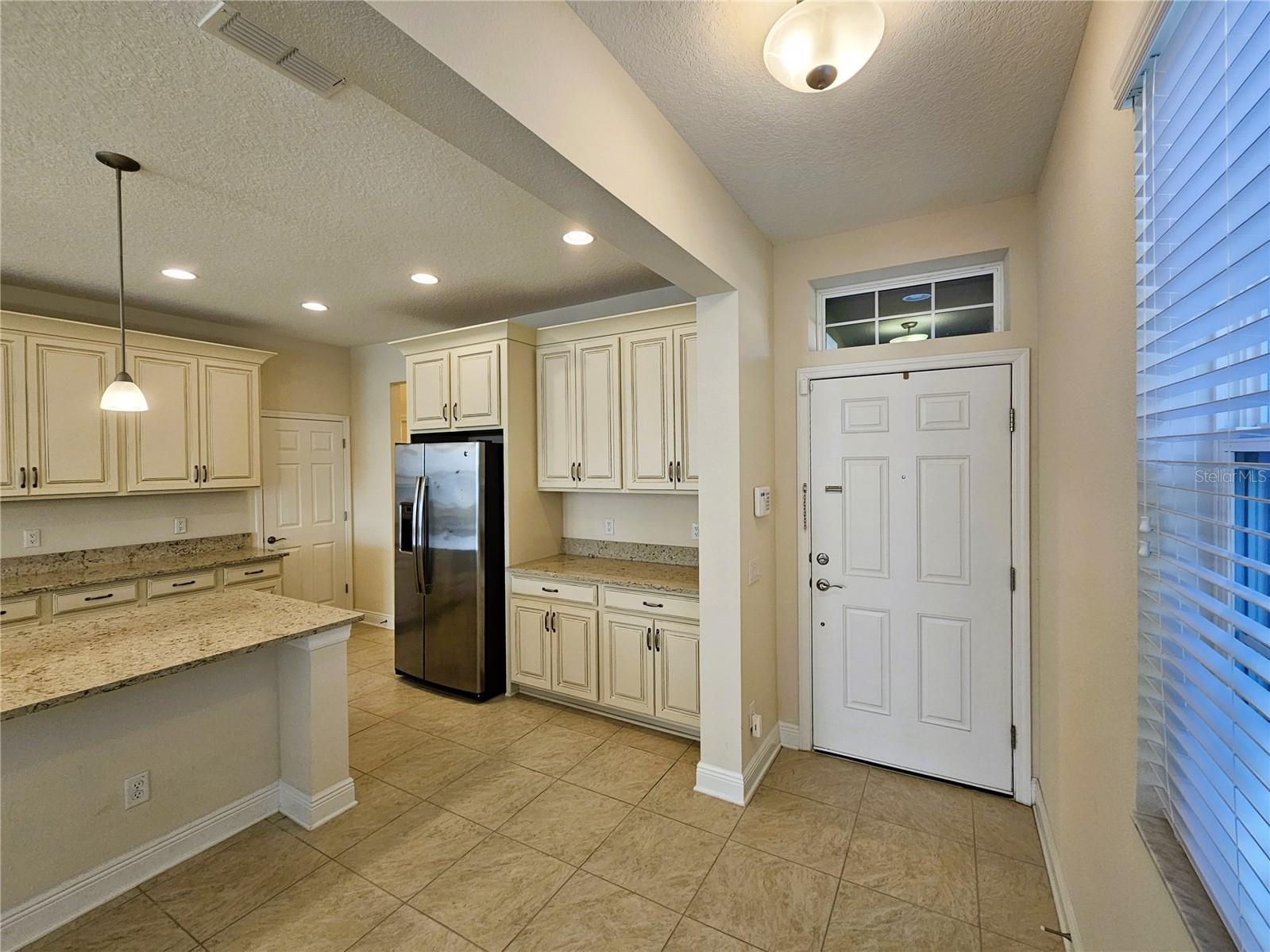 WEST LAKE TWNHMS PH 2 - Residential Lease