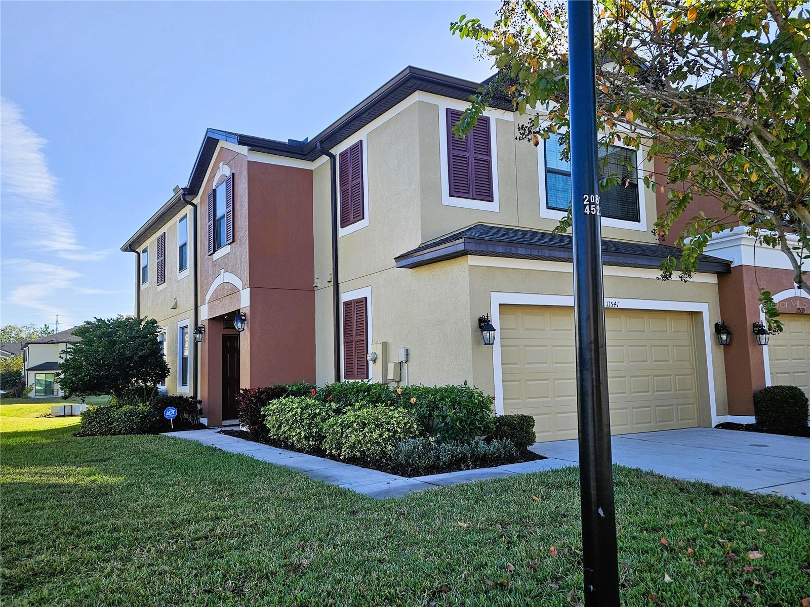 WEST LAKE TWNHMS PH 2 - Residential Lease