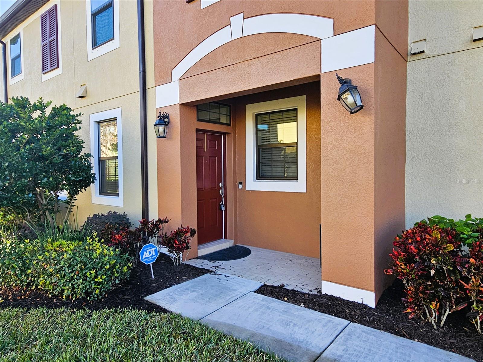 WEST LAKE TWNHMS PH 2 - Residential Lease