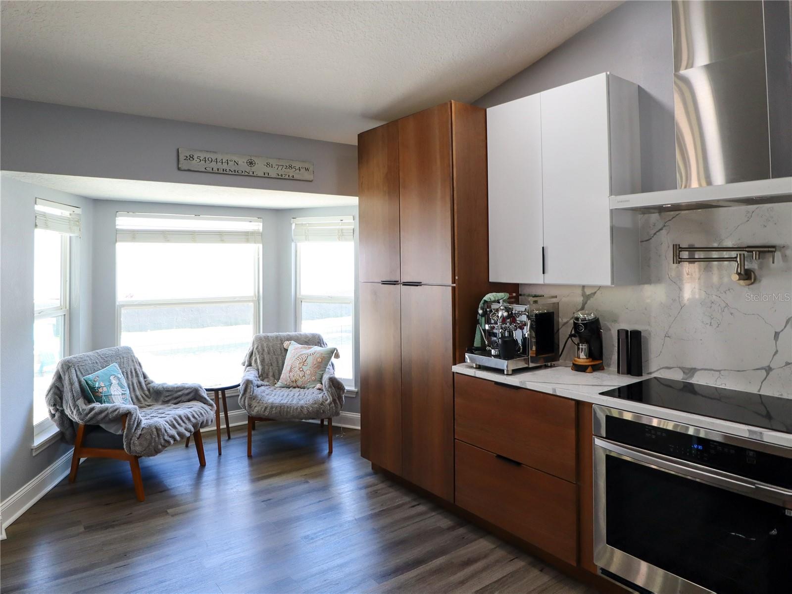 SUNSHINE VIEW SUB - Residential