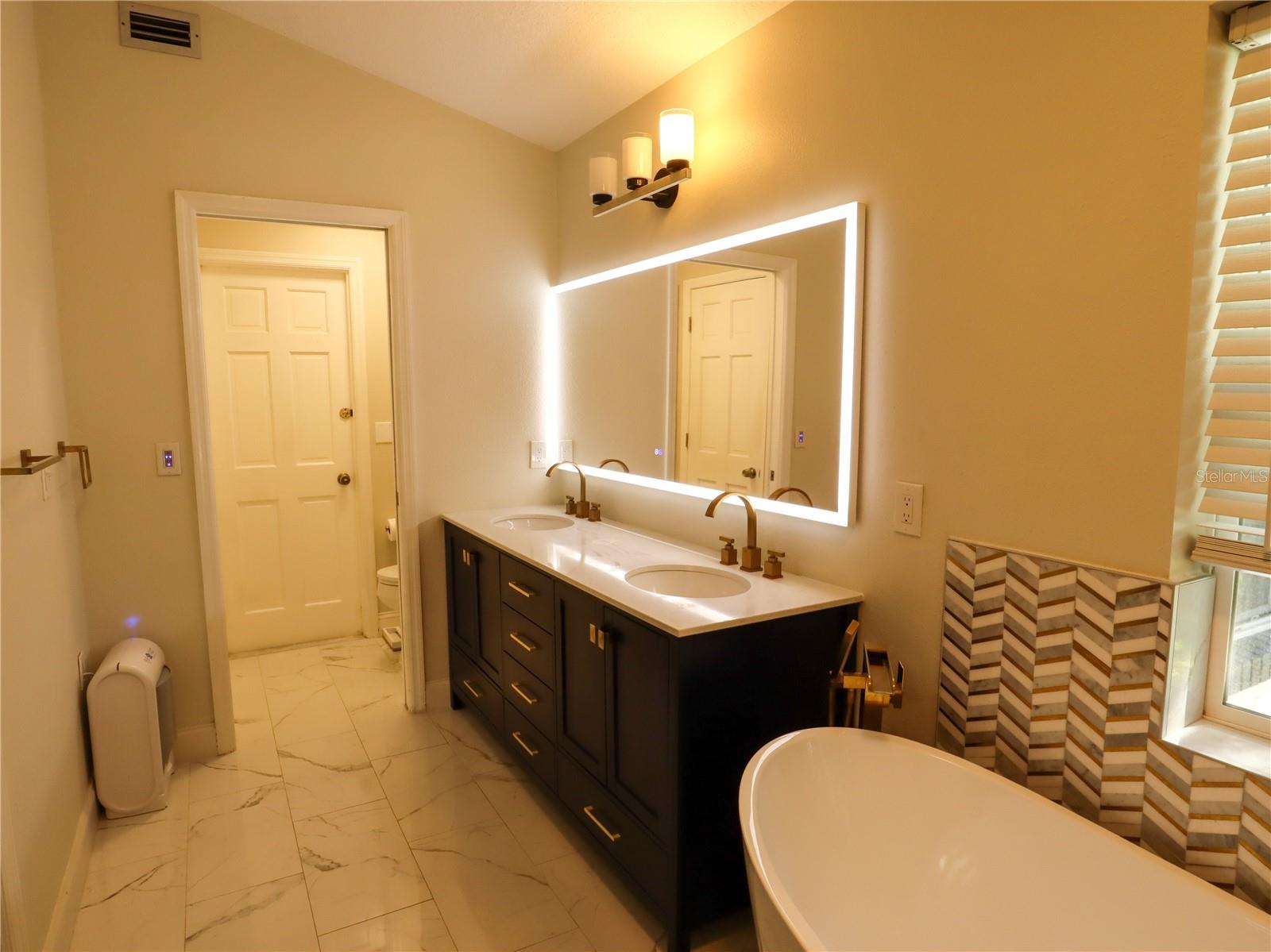 SUNSHINE VIEW SUB - Residential