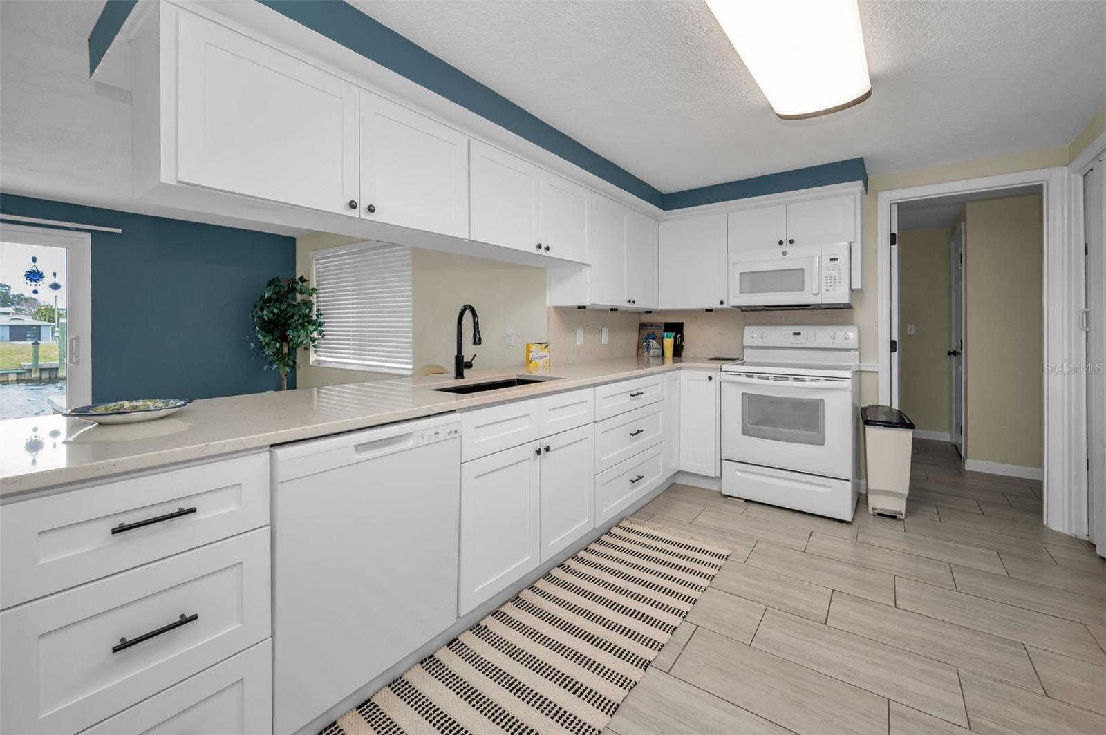 RICHEY COVE ADD 01 - Residential