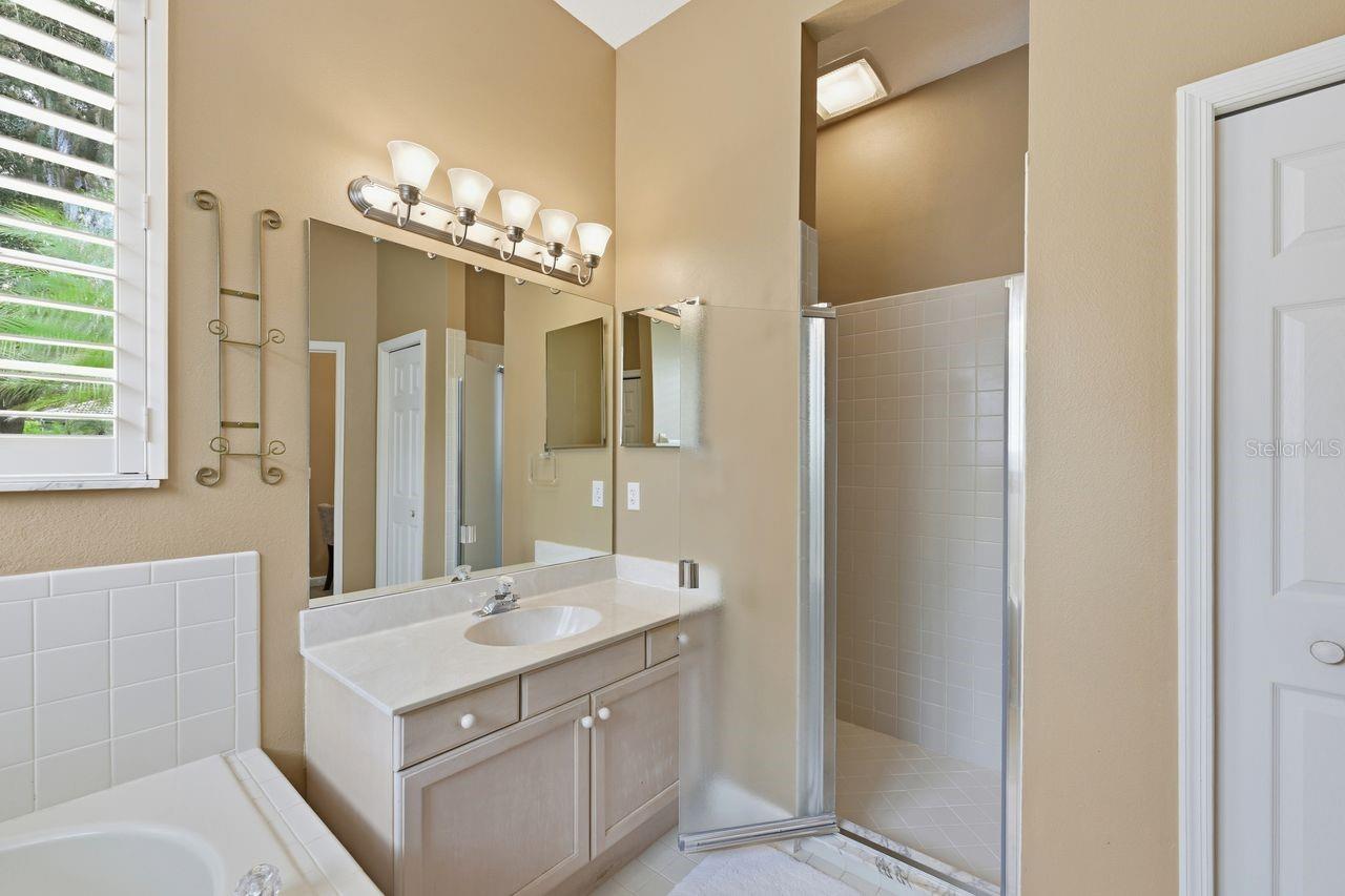 LEXINGTON GREEN - Residential