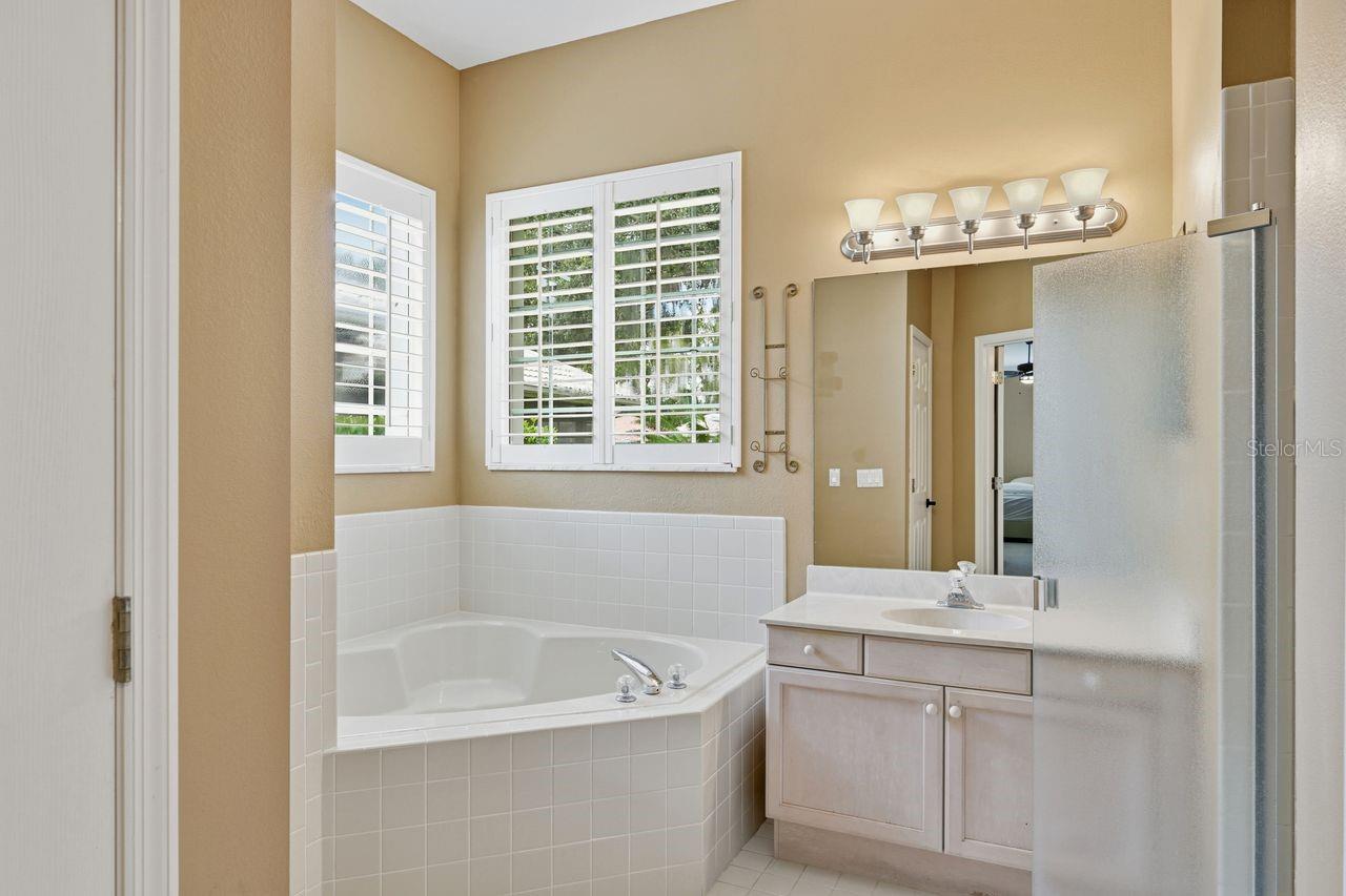 LEXINGTON GREEN - Residential