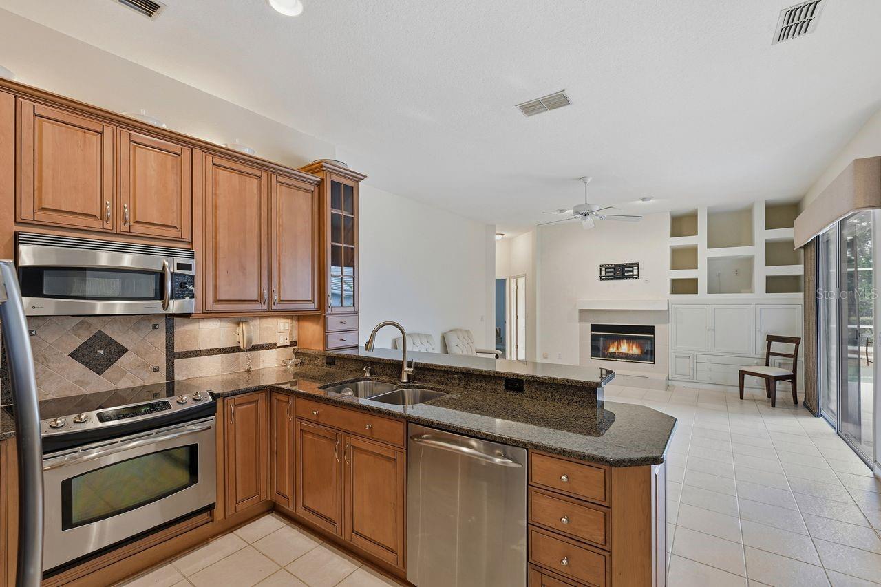 LEXINGTON GREEN - Residential