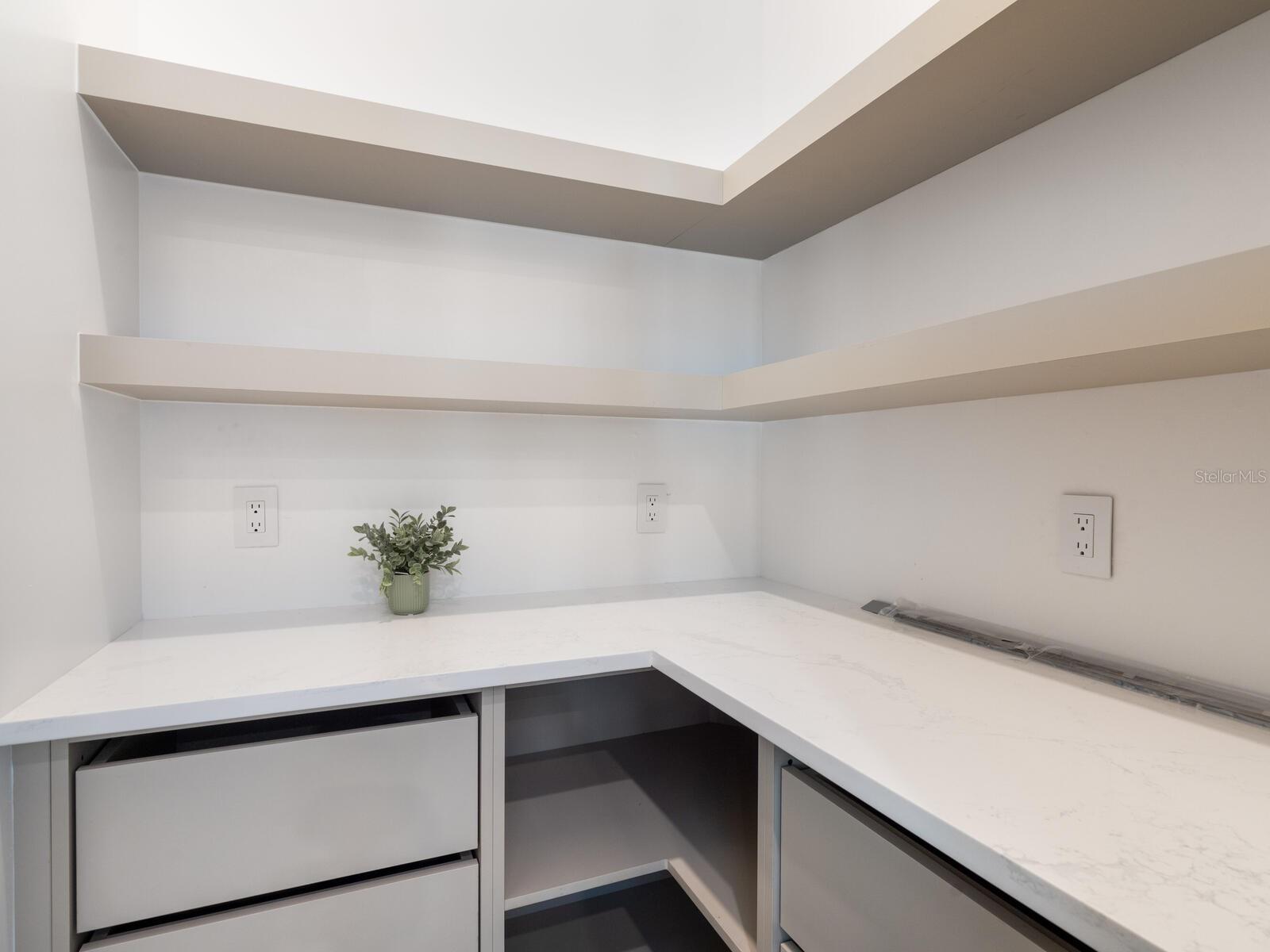 SINGLETARYS SUB - Residential