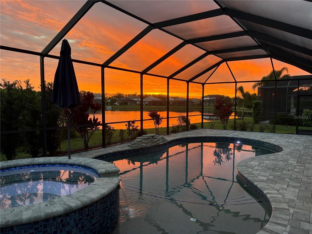 Photo of 2024 Woodleaf Hammock Court, Bradenton, FL 34211 (MLS # A4683236)