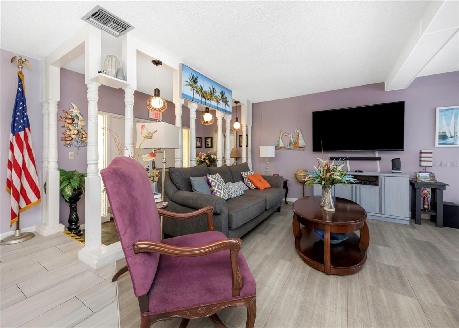 PENTHOUSE GROVES - Residential