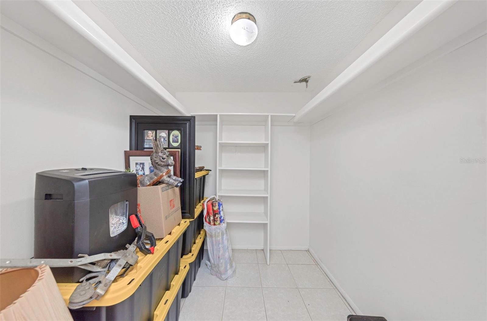 PENTHOUSE GROVES - Residential