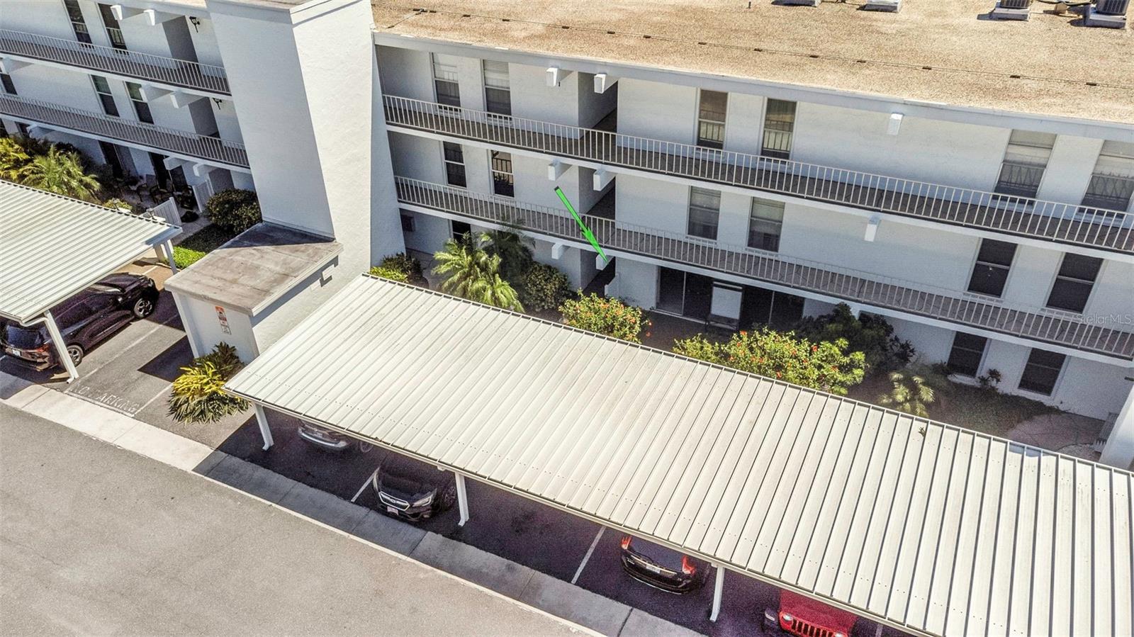 PENTHOUSE GROVES - Residential