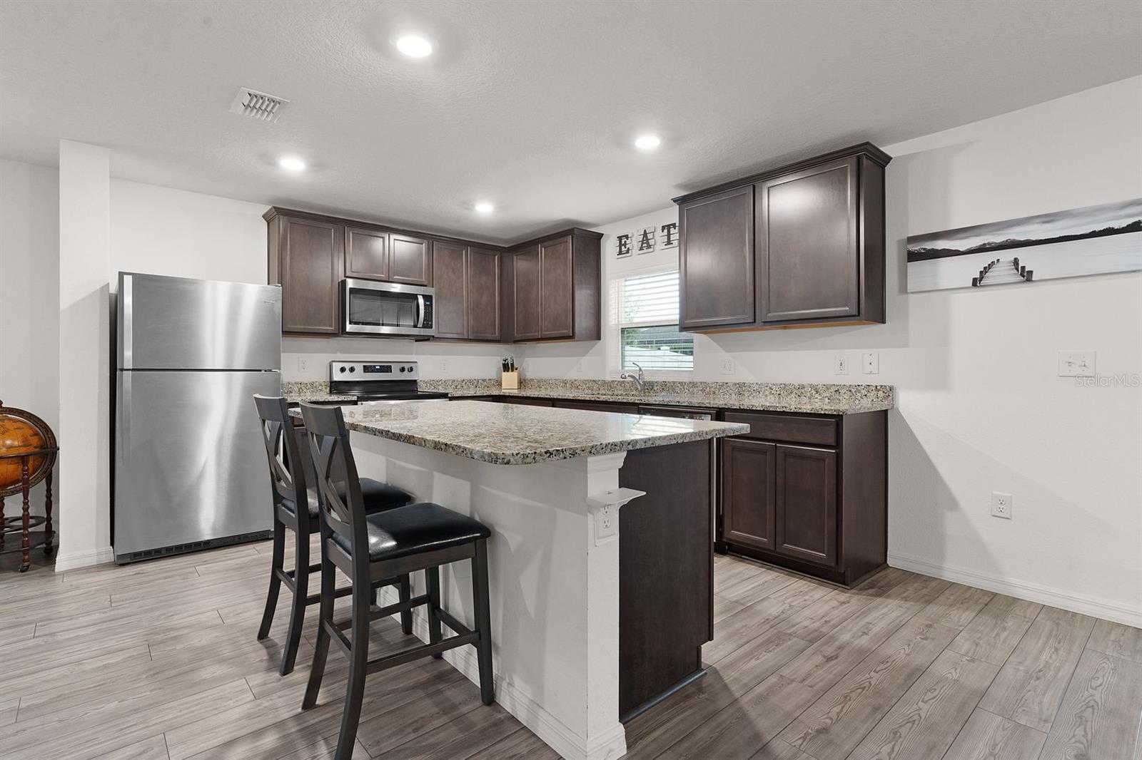 DORA LAKE ESTATES - Residential Lease